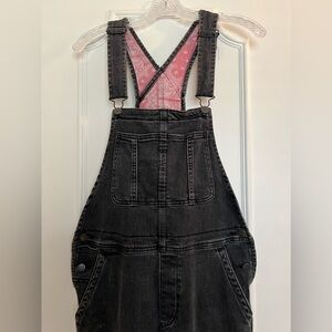 Boho, festival wear! Imagine w/ straw hat.